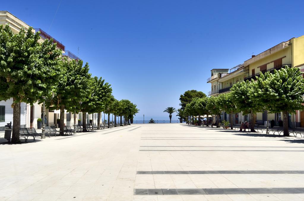 Hotel Low Cost La Meridiana Zafferana Etnea Pokoj fotografie
